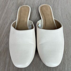 Women’s Universal Thread Flat Mules
